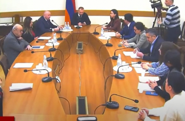 ԱԺ հանձնաժողովում քննարկվել է Ադրբեջանին պատասխան հայտարարության ընդդիմության նախաձեռնությունը (տեսանյութ)